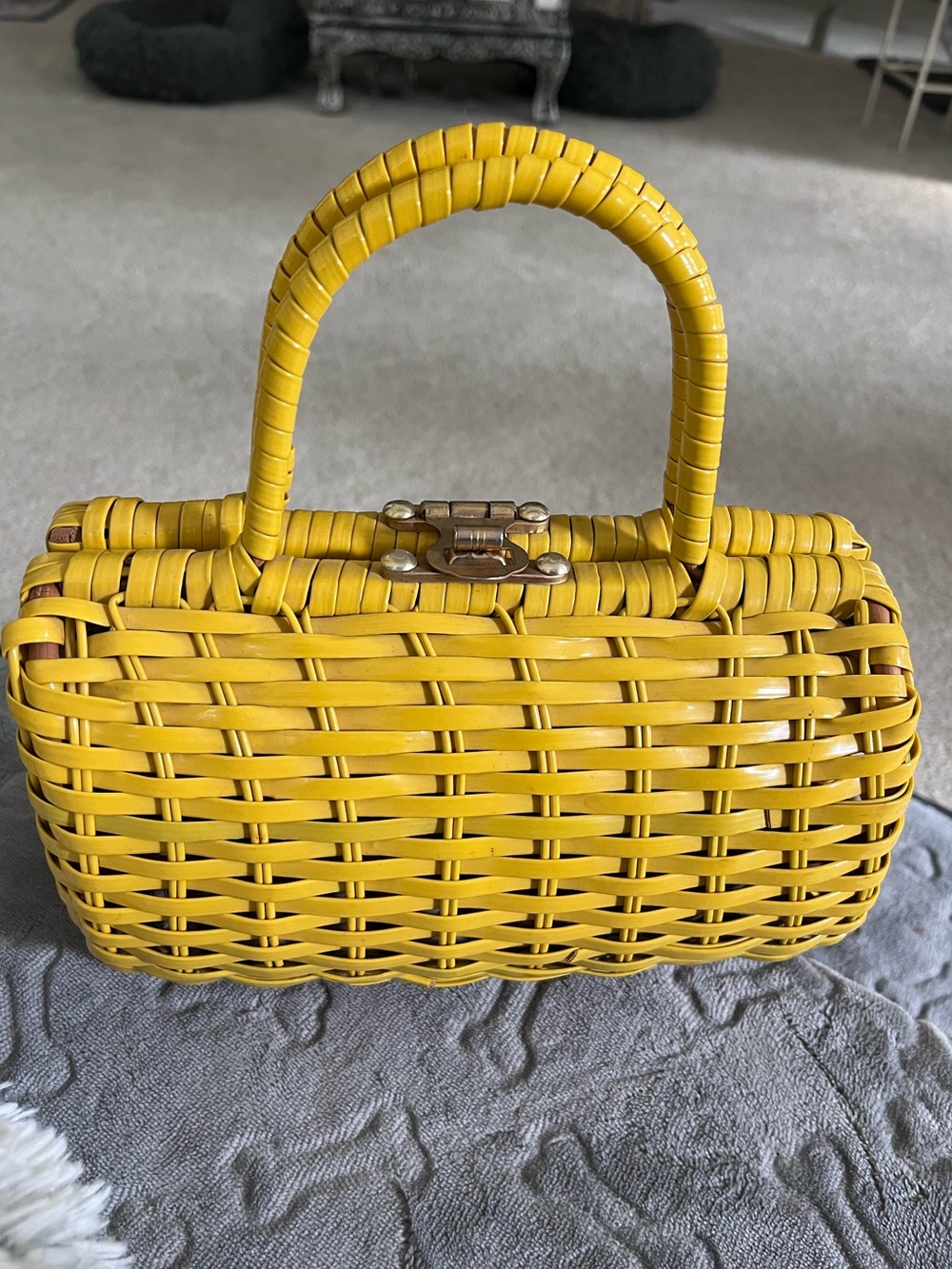 Vintage 50’s/60’s Yellow covered straw Woven Top-Handle Women’s Bag
